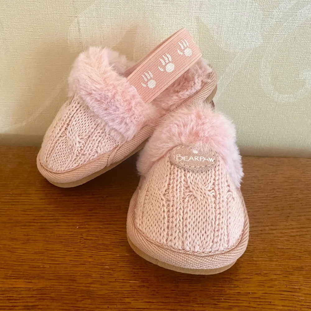 BearPaw Slipper Slides with strap